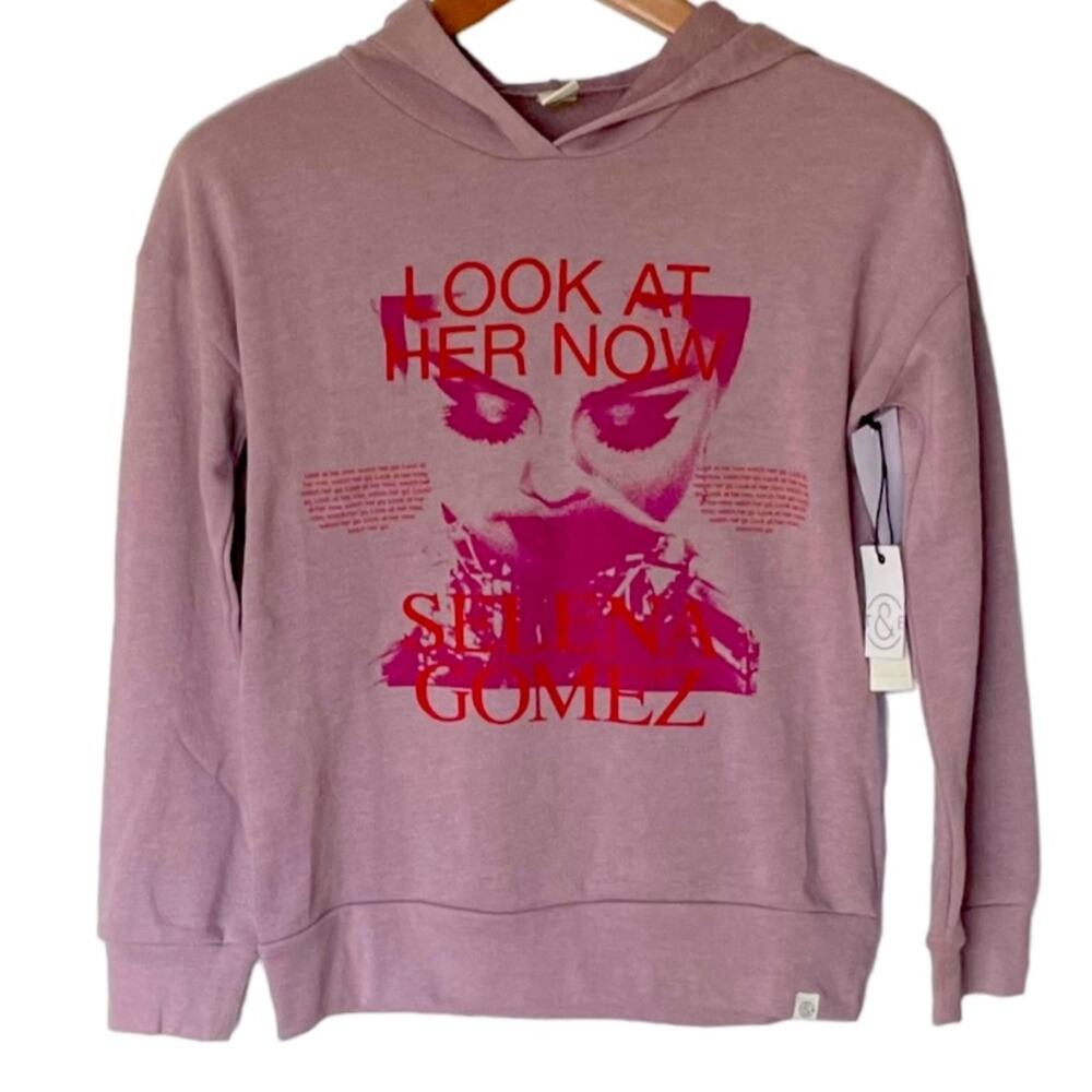 Selena Gomez “LOOK AT HER" Long Sleeve Hoodie Size Large Woman's Small